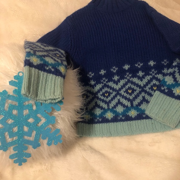 SALE Like New Express Winter sweater - Picture 1 of 4